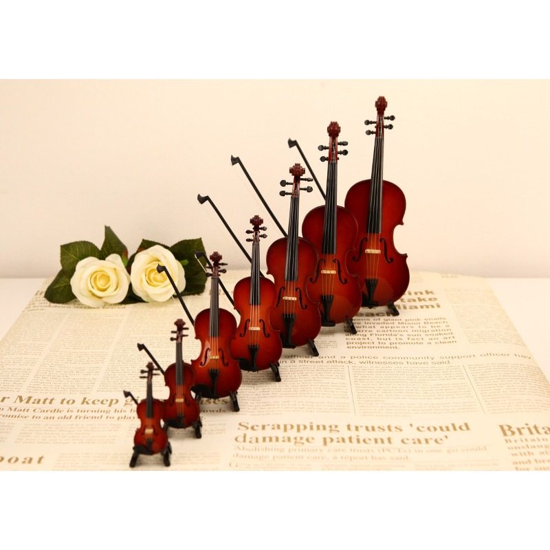 Estatueta de violino pequena a - Musical Instrument Old avaliação e preço